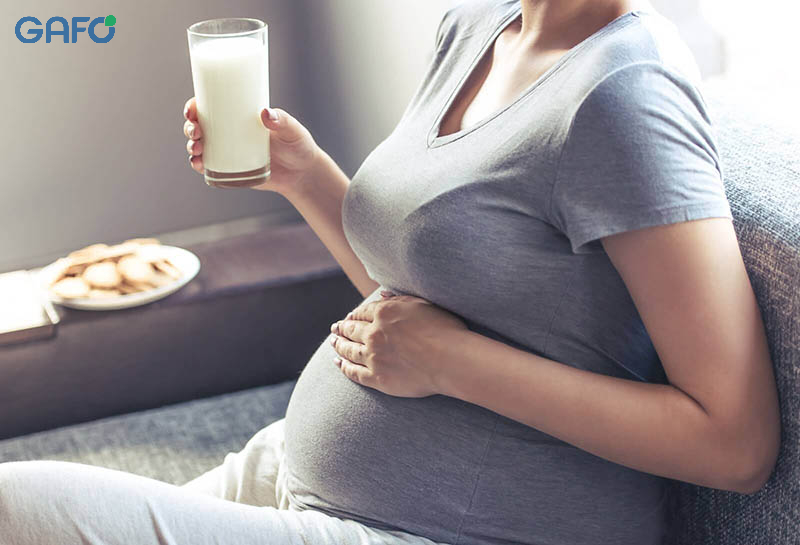 Các loại sữa cho bà bầu 3 tháng đầu