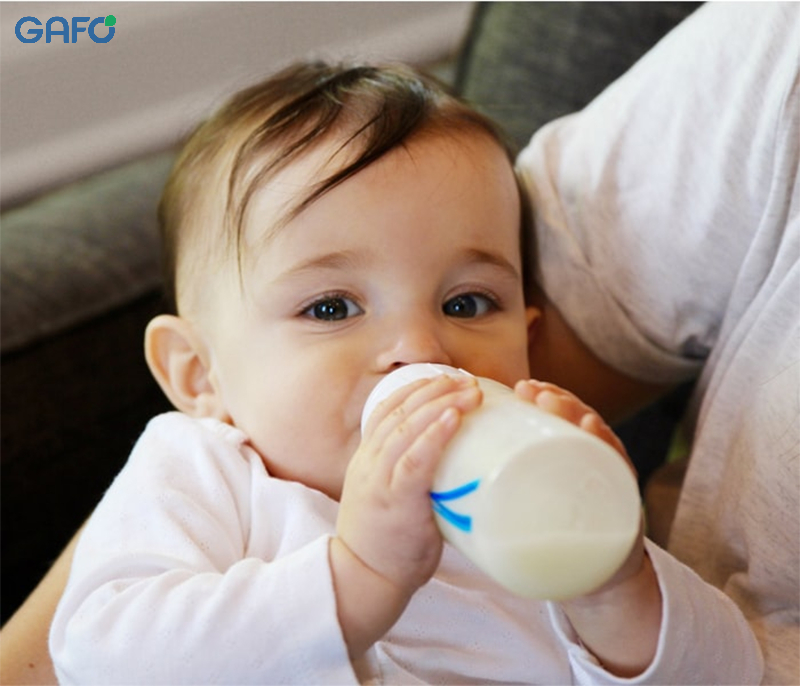 Nên cho trẻ uống sữa bao nhiêu lần/ngày?