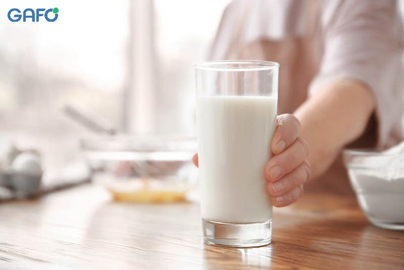 Vì sao nên uống sữa sau khi ăn?