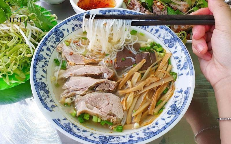 Gợi ý bữa trưa ngon miệng cho dân văn phòng